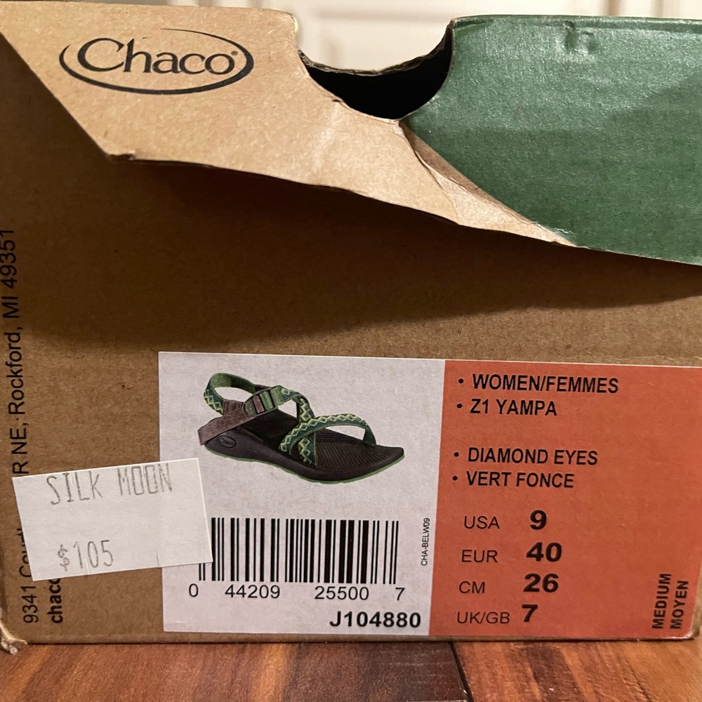 Women’s Chaco Sandal, Diamond Eyes in Size 9